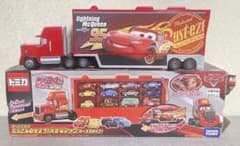 廃盤 カーズ トミカ たくさんのせよう！ 大きなマックトレーラー 24台