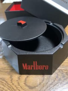 最新！ Marlboro オリジナル灰皿 八角形灰皿 黒 マルボロ - メルカリ