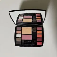 2026年最新】シャネル トラベルパレットの人気アイテム - メルカリ