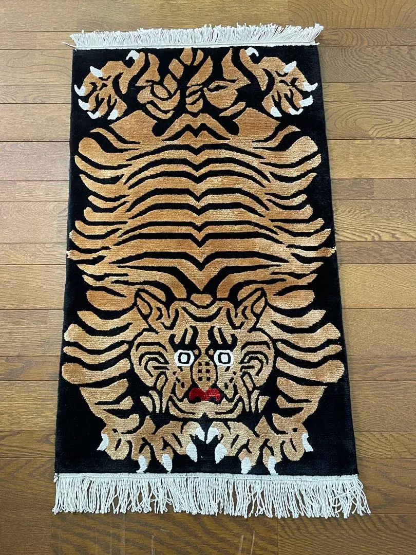 2026年最新】チベット絨毯の人気アイテム - メルカリ