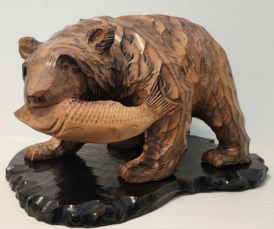 2026年最新】木彫り 熊 登別の人気アイテム - メルカリ