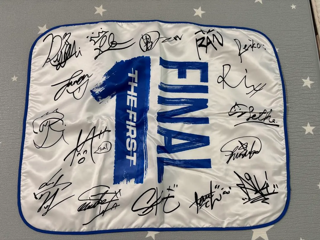 2026年最新】the first final パーカーの人気アイテム - メルカリ