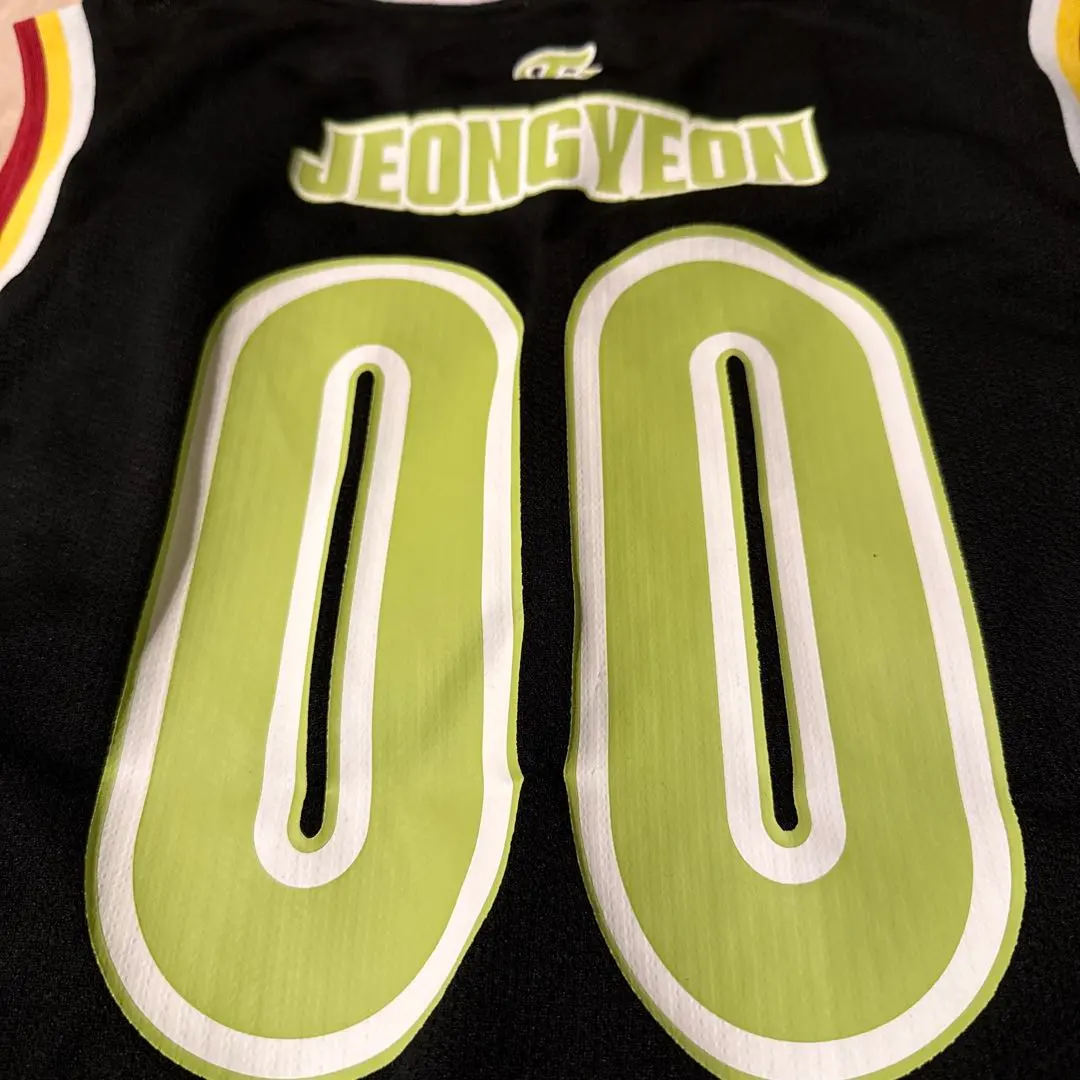 2026年最新】TWICE ユニフォーム チェヨンの人気アイテム - メルカリ