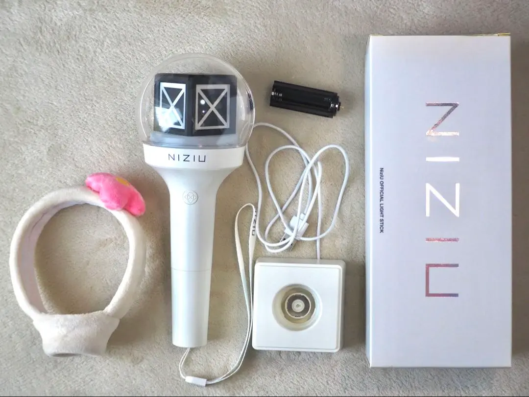 2026年最新】niziu ペンライトカバー アヤカの人気アイテム - メルカリ