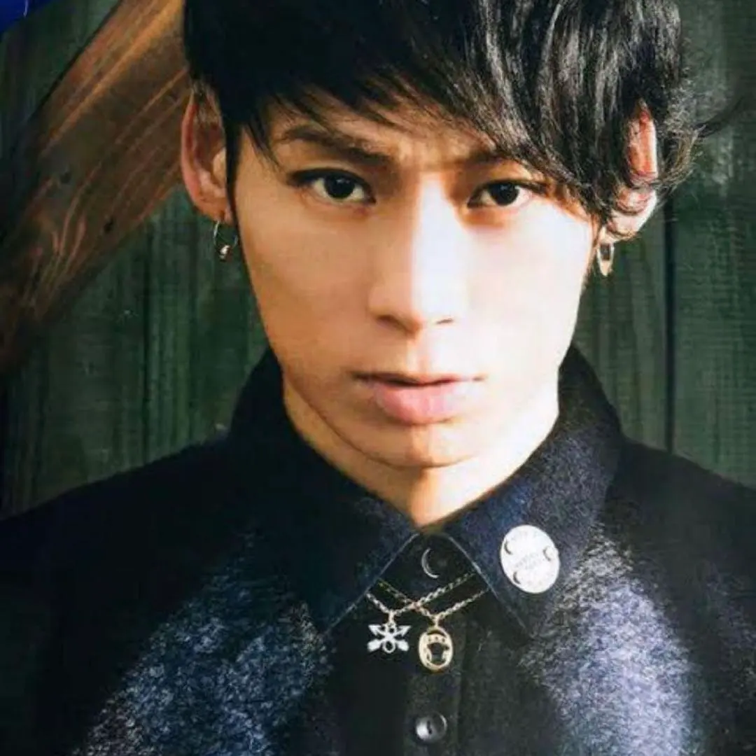 2026年最新】uverworld ピアスの人気アイテム - メルカリ