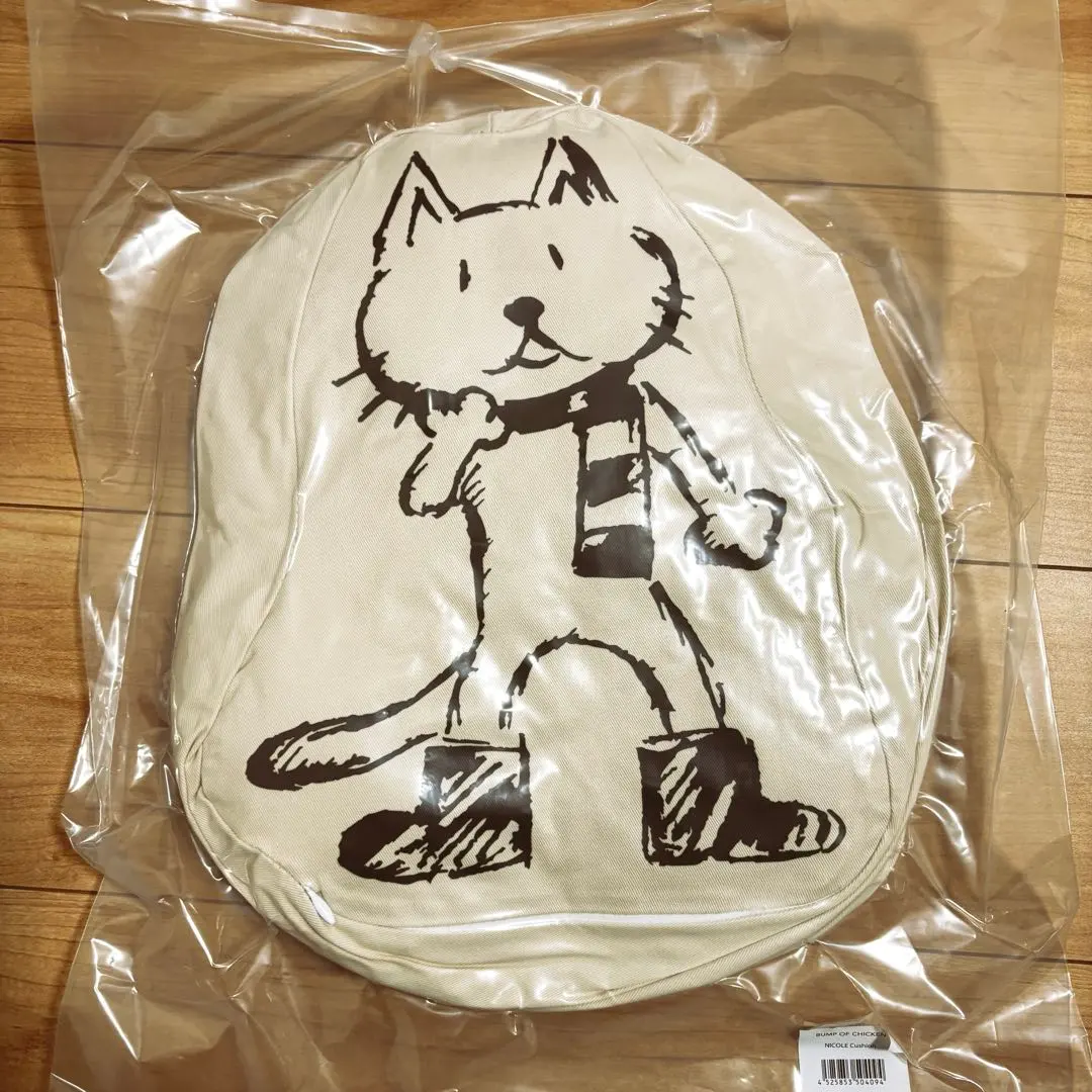 2026年最新】BUMP of chicken ニコル クッションの人気アイテム - メルカリ