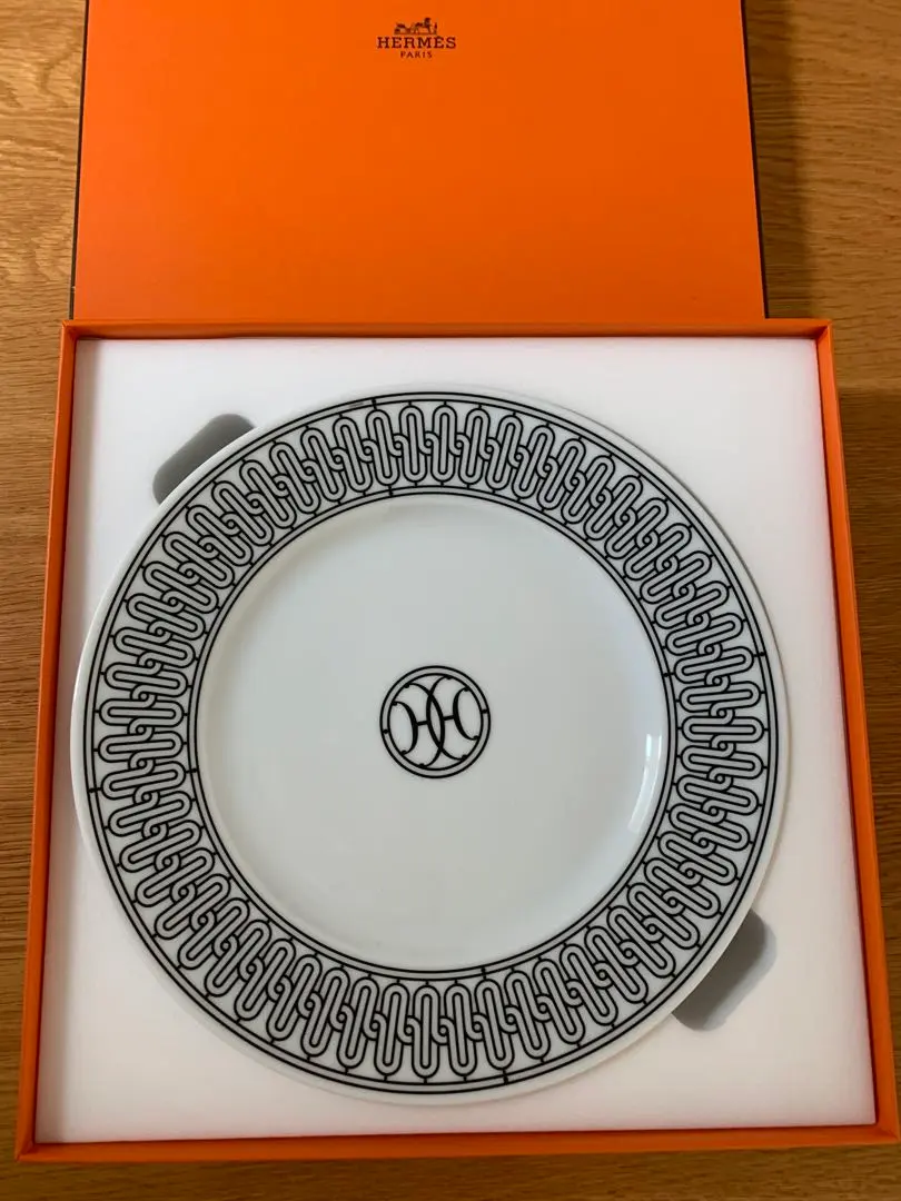 2026年最新】エルメス 絵皿の人気アイテム - メルカリ