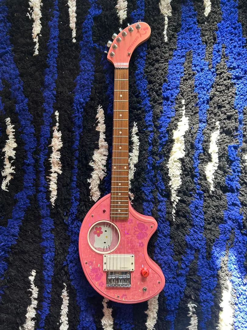 2026年最新】FERNANDES ZO-3 ハローキティの人気アイテム - メルカリ