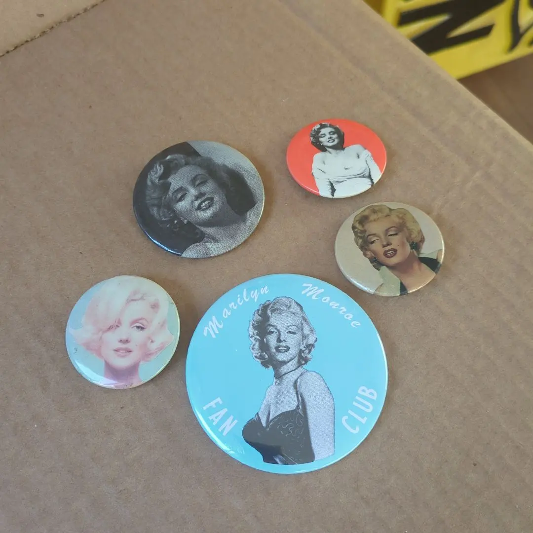 2026年最新】マリリン・モンロー キーホルダーの人気アイテム - メルカリ