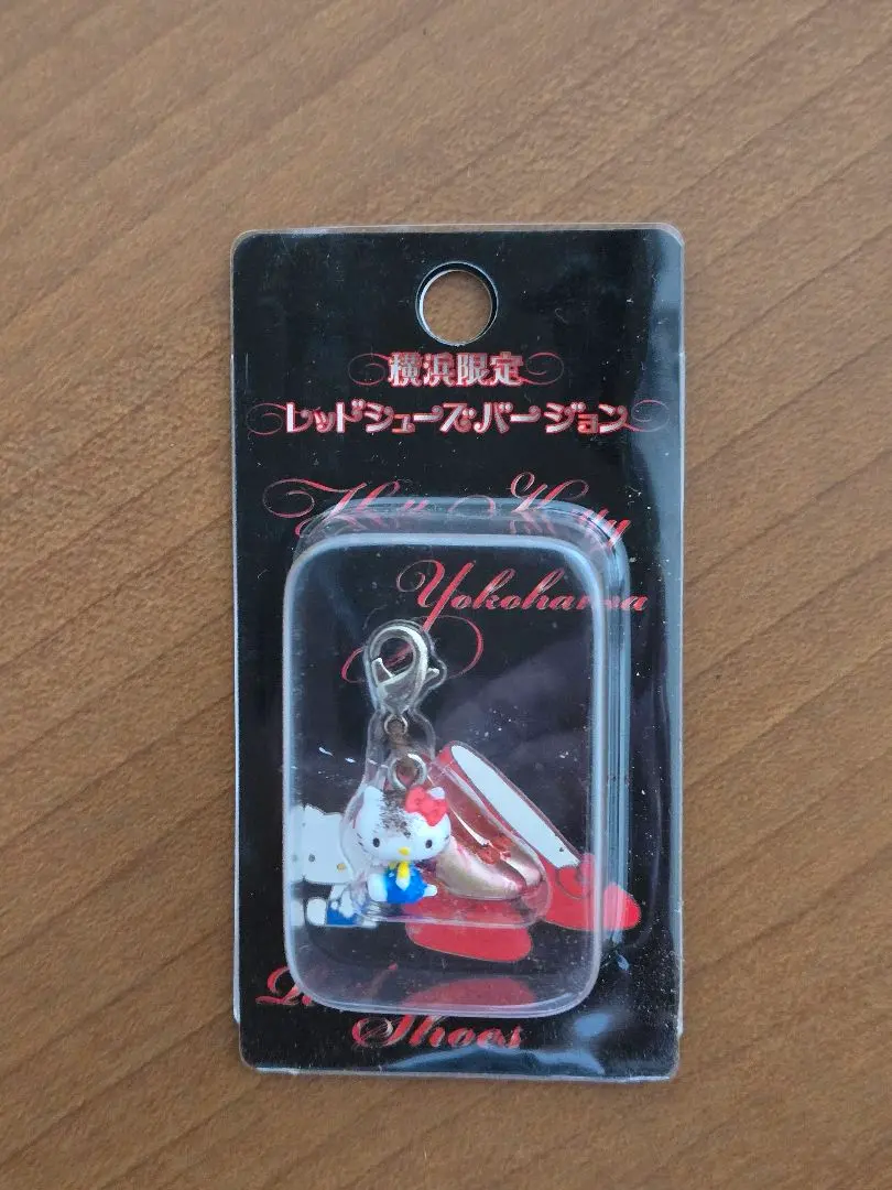 2026年最新】￼ハローキティ横浜限定赤い靴￼の人気アイテム - メルカリ