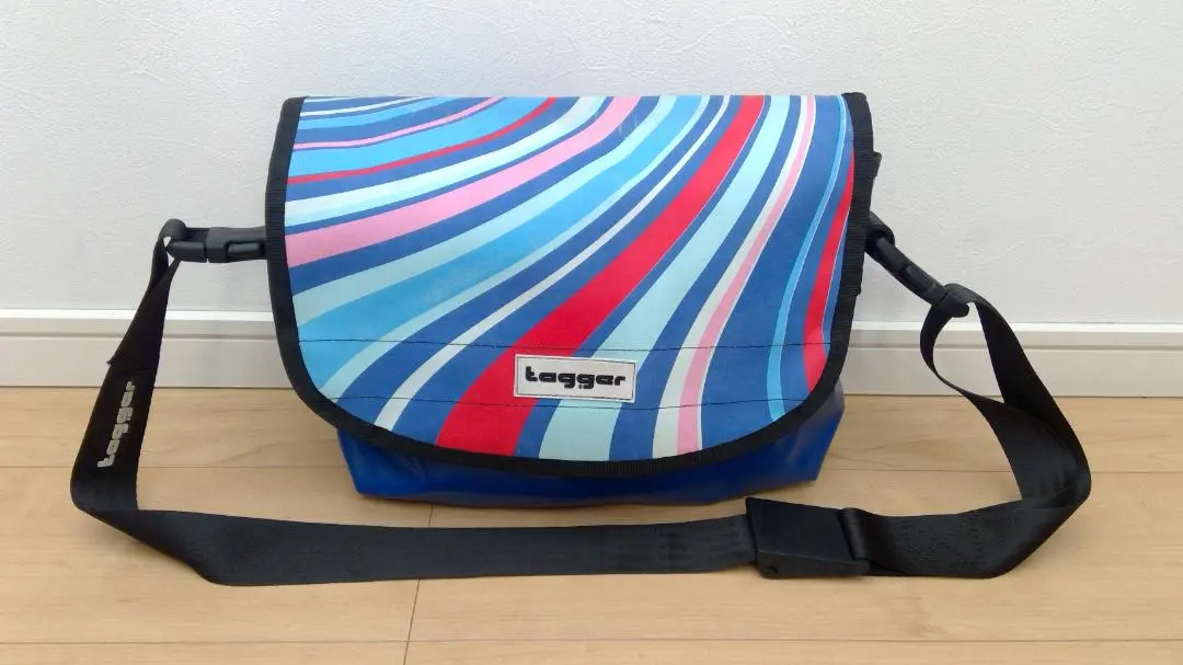 2026年最新】tagger メッセンジャーバッグの人気アイテム - メルカリ