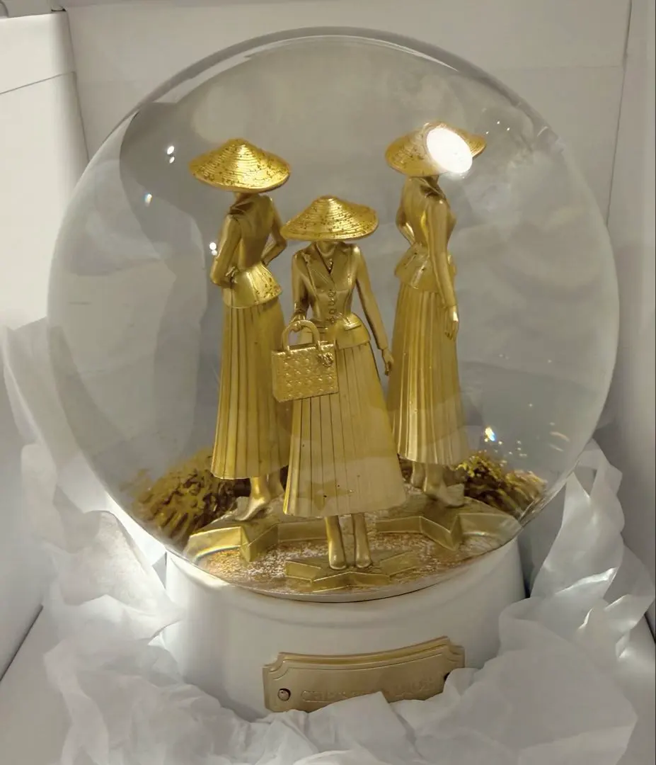 2026年最新】diorスノードームの人気アイテム - メルカリ