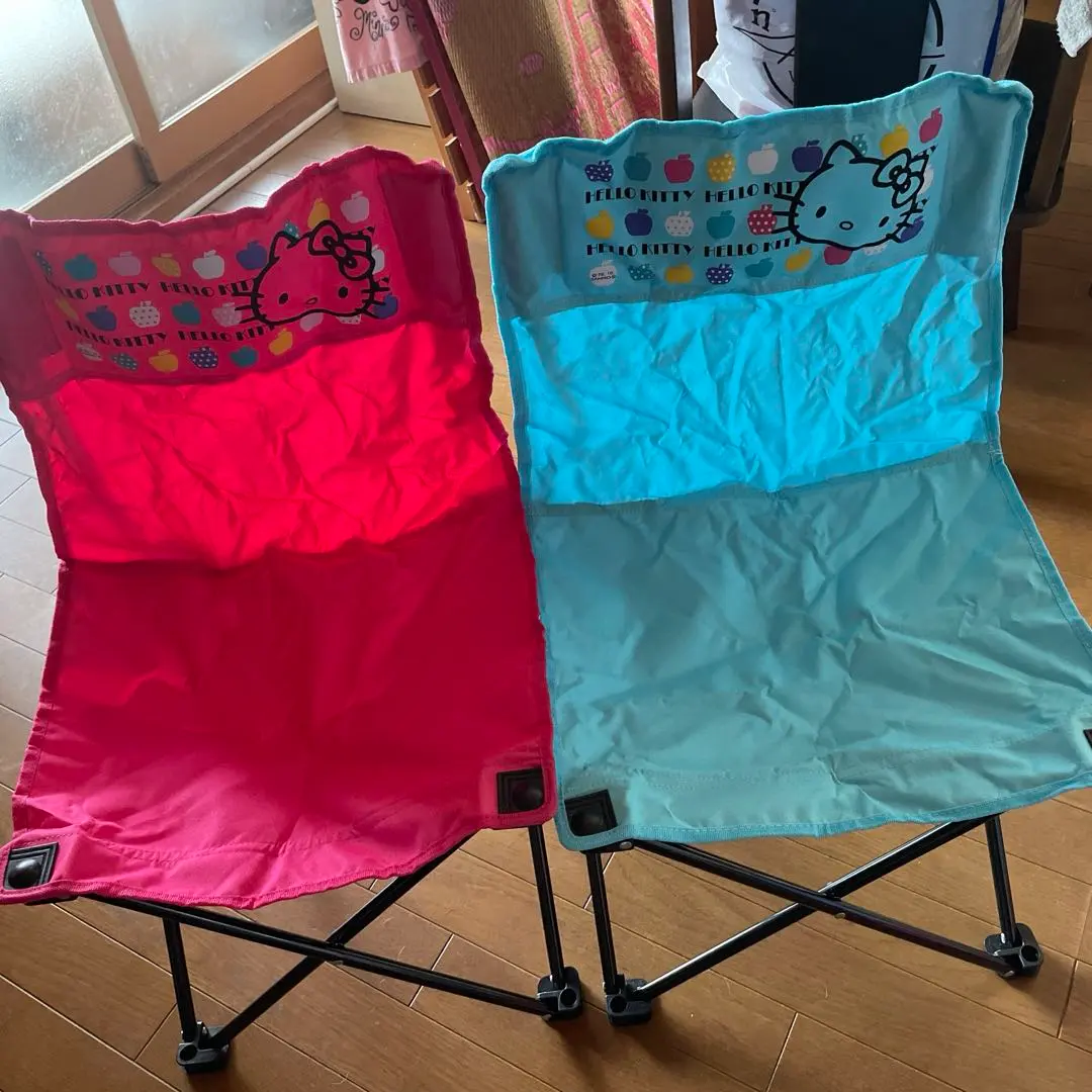 2026年最新】キティちゃん折り畳み椅子の人気アイテム - メルカリ