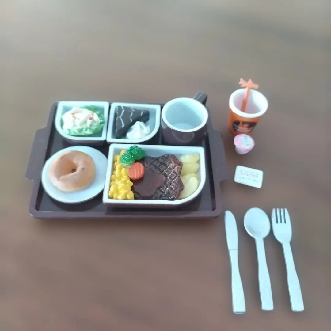 2026年最新】機内食トレーの人気アイテム - メルカリ