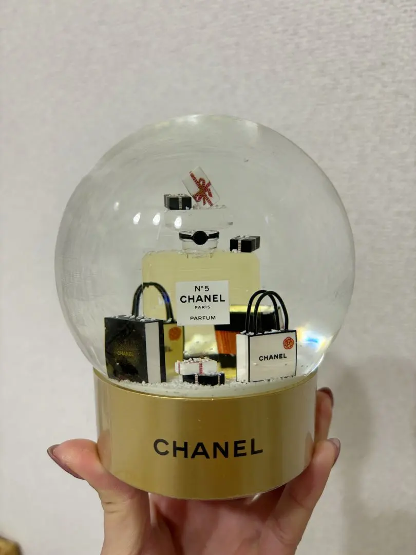 2026年最新】chanel スノードーム 2021の人気アイテム - メルカリ