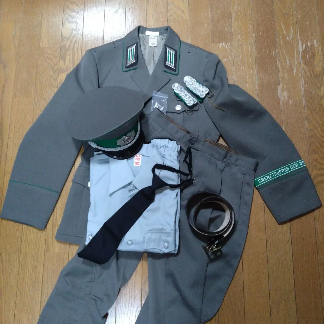 2026年最新】東ドイツ 国境警備隊の人気アイテム - メルカリ