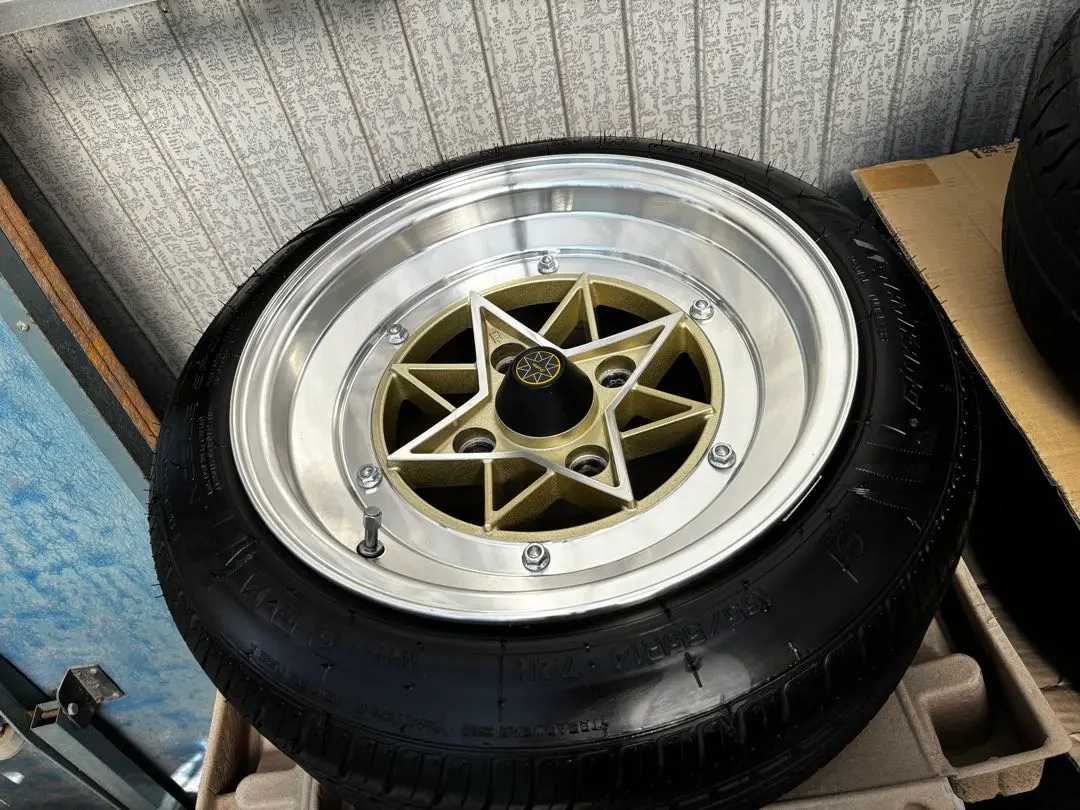 m53106703882_1.jpg?1762165093