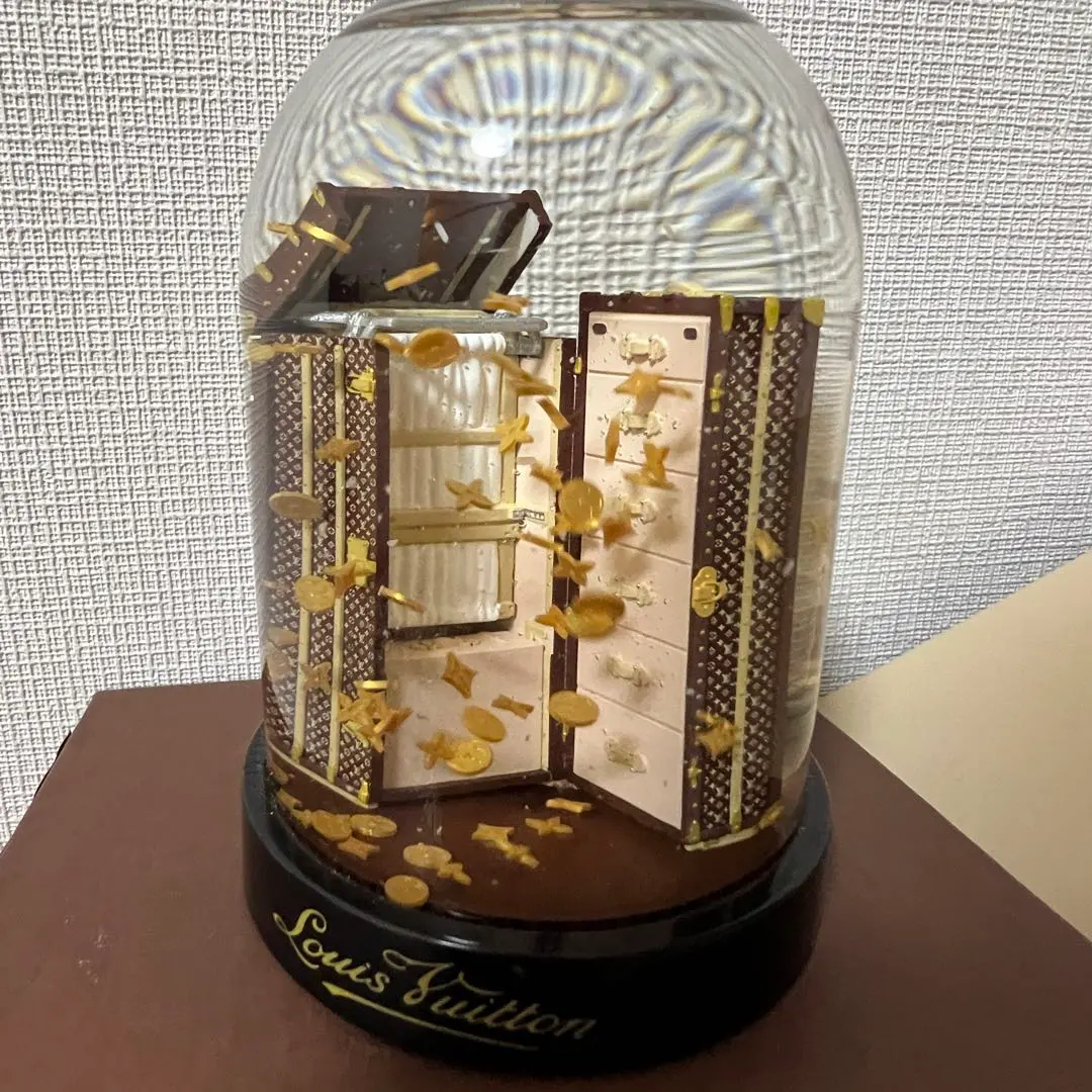 2026年最新】ルイヴィトン スノードームの人気アイテム - メルカリ