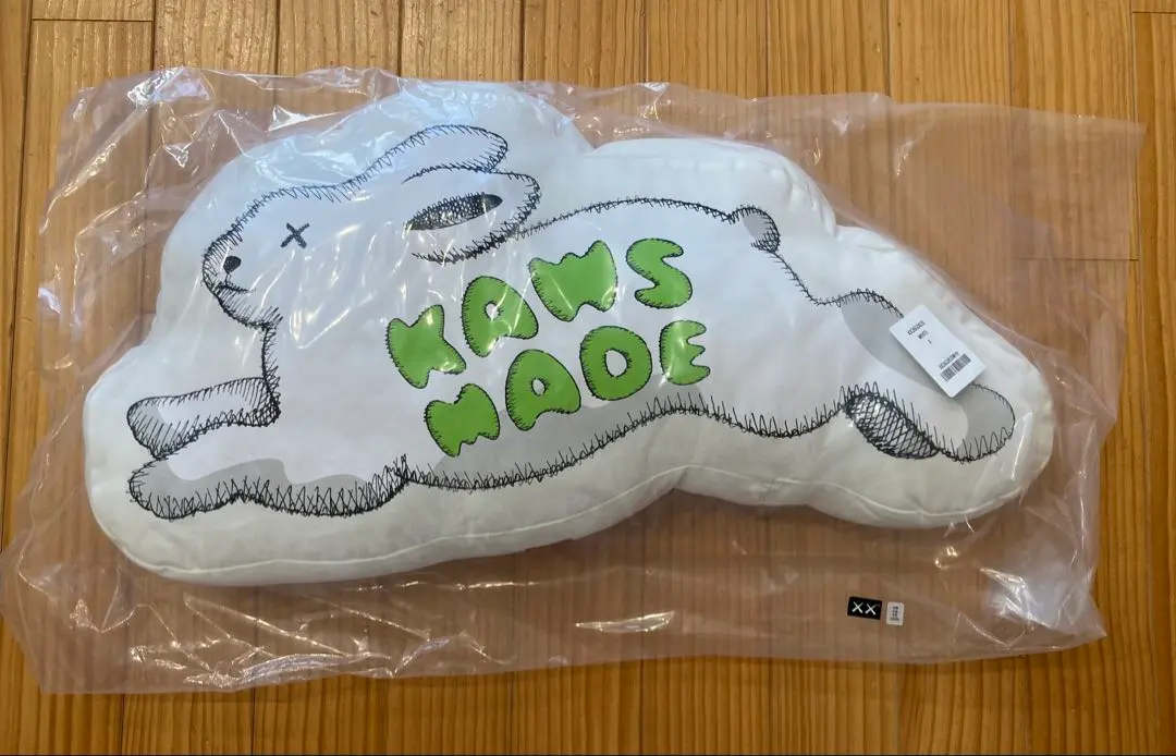 2026年最新】human made kaws クッションの人気アイテム - メルカリ