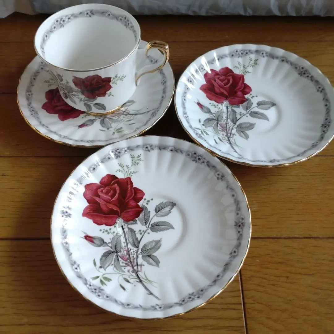 2026年最新】ロイヤルスタッフォード カップ＆ソーサーの人気アイテム