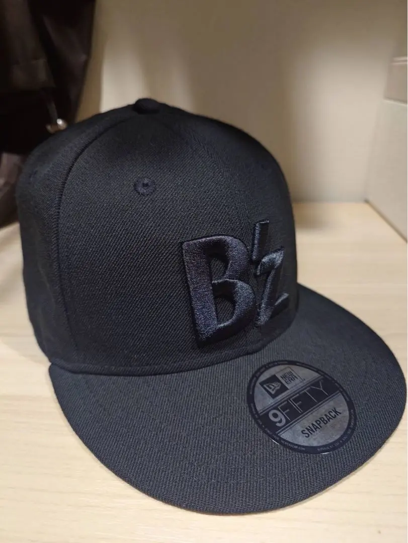 2026年最新】b'z ニューエラの人気アイテム - メルカリ