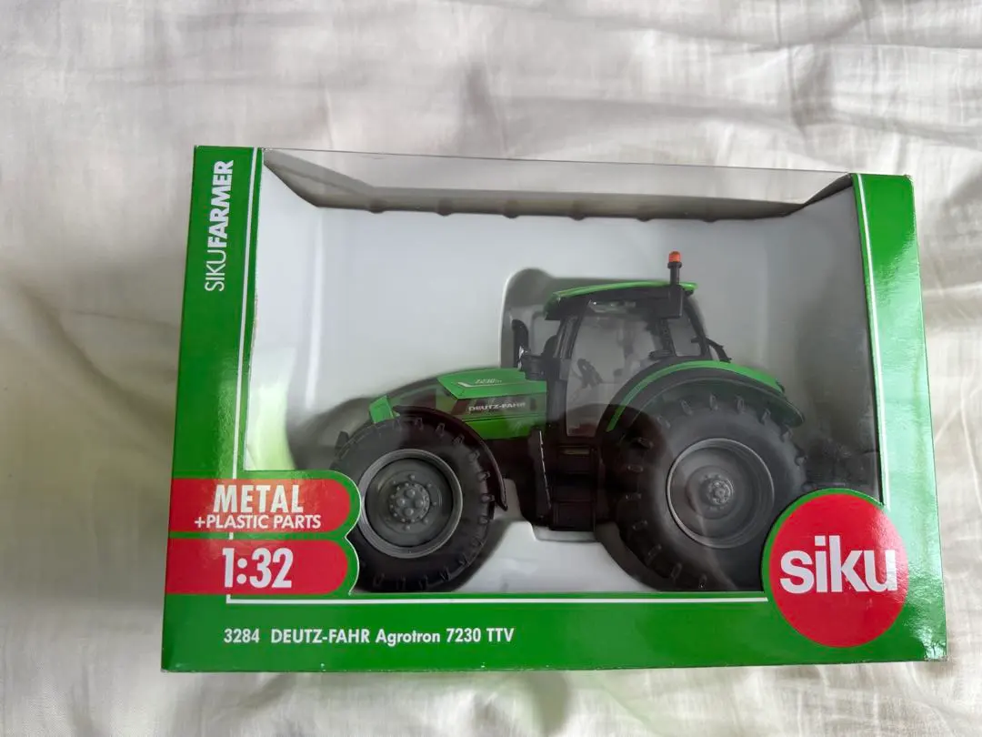 2026年最新】siku 1/32の人気アイテム - メルカリ