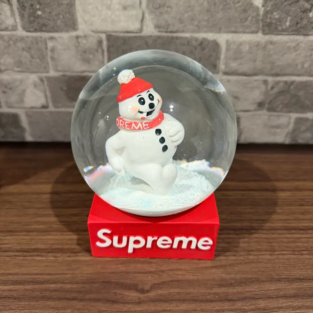 2026年最新】スノードーム supremeの人気アイテム - メルカリ