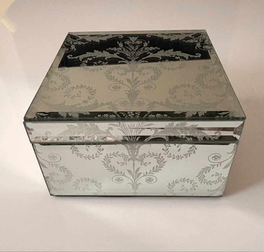 2026年最新】Laura Ashley ケース・ボックス・コンテナの人気アイテム