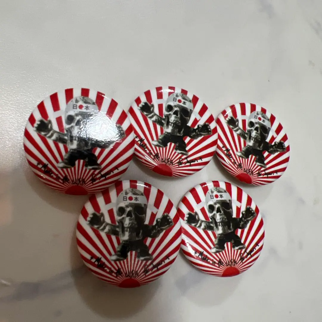 2026年最新】クロムハーツ 缶バッチの人気アイテム - メルカリ