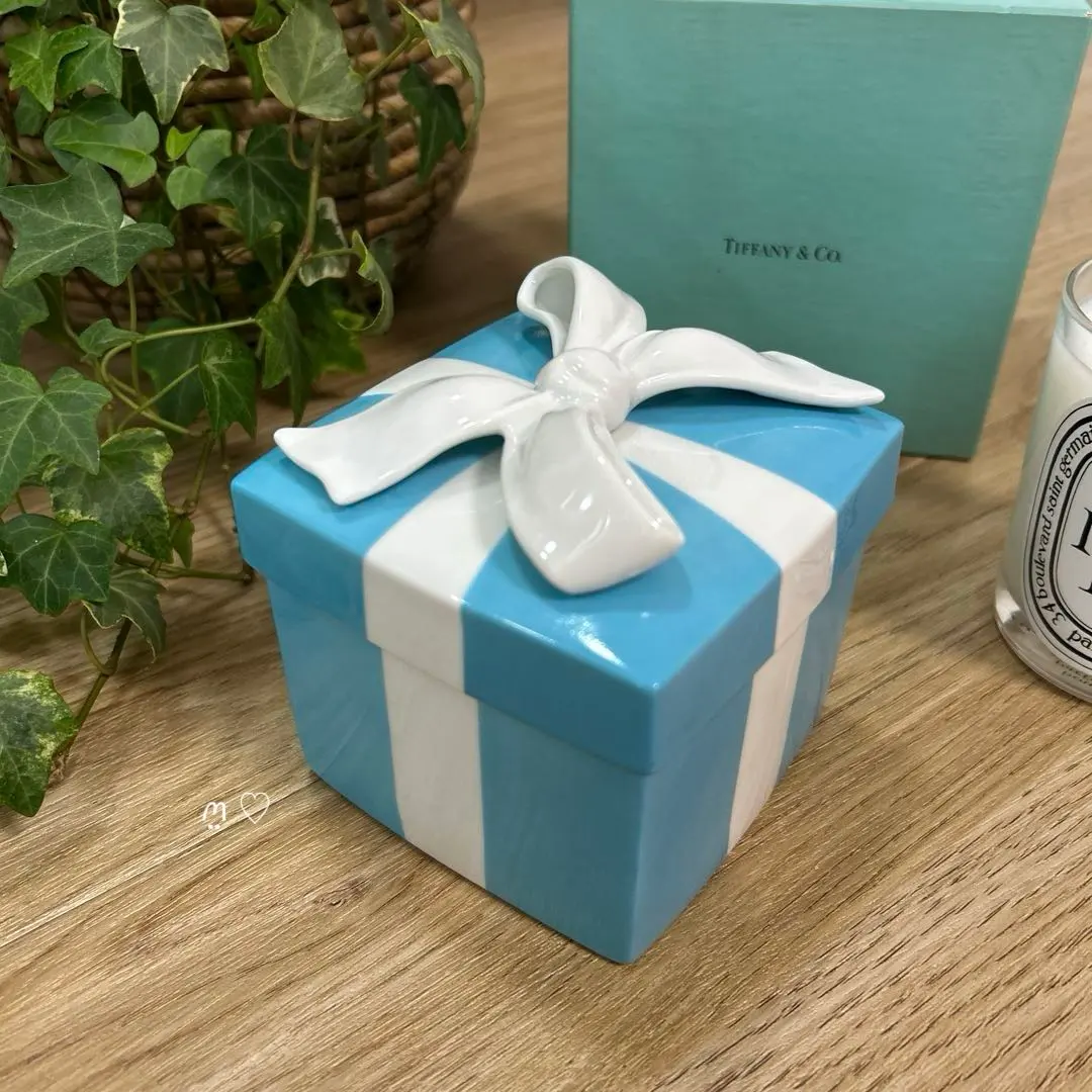 2026年最新】ティファニー 小物入れ ミニブルーボウボックス 陶器の