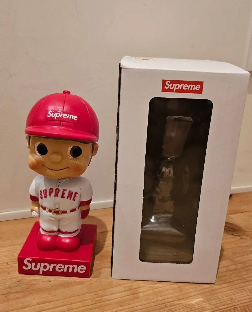 2026年最新】supreme ボブルヘッドの人気アイテム - メルカリ