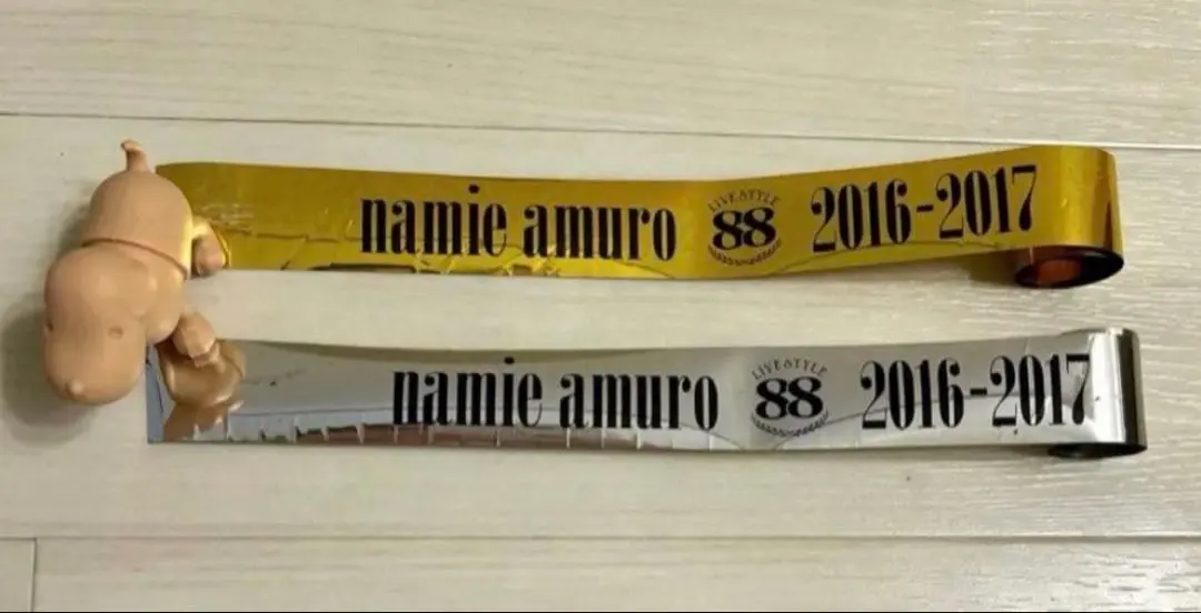 2026年最新】安室奈美恵 銀テープの人気アイテム - メルカリ