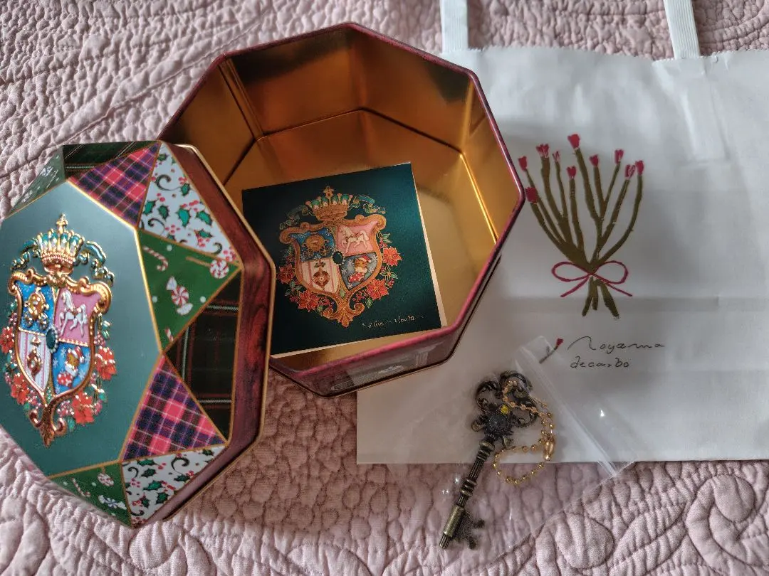 2026年最新】お城缶 青山デカーボの人気アイテム - メルカリ