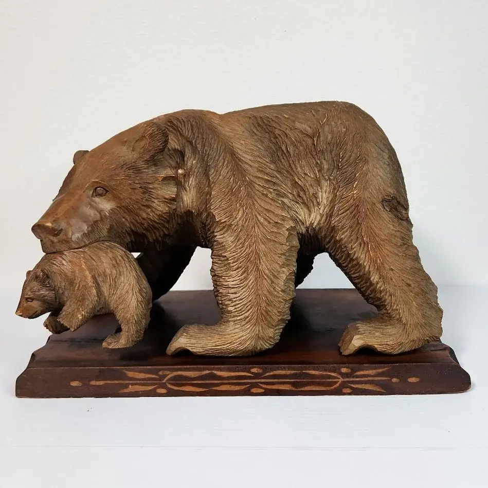 2026年最新】木彫り 熊 登別の人気アイテム - メルカリ