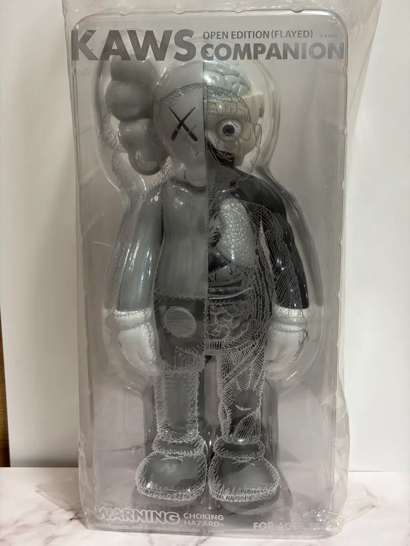 2026年最新】KAWS 人体模型 コンパニオンの人気アイテム - メルカリ