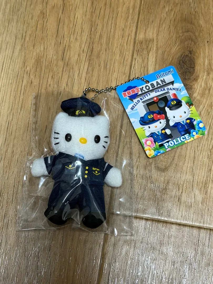 2026年最新】警官キティの人気アイテム - メルカリ