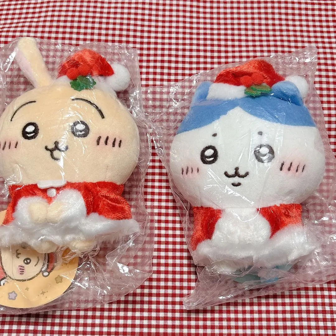 2026年最新】ちいかわサンタさんだ！持ちますマスコットうさぎの人気