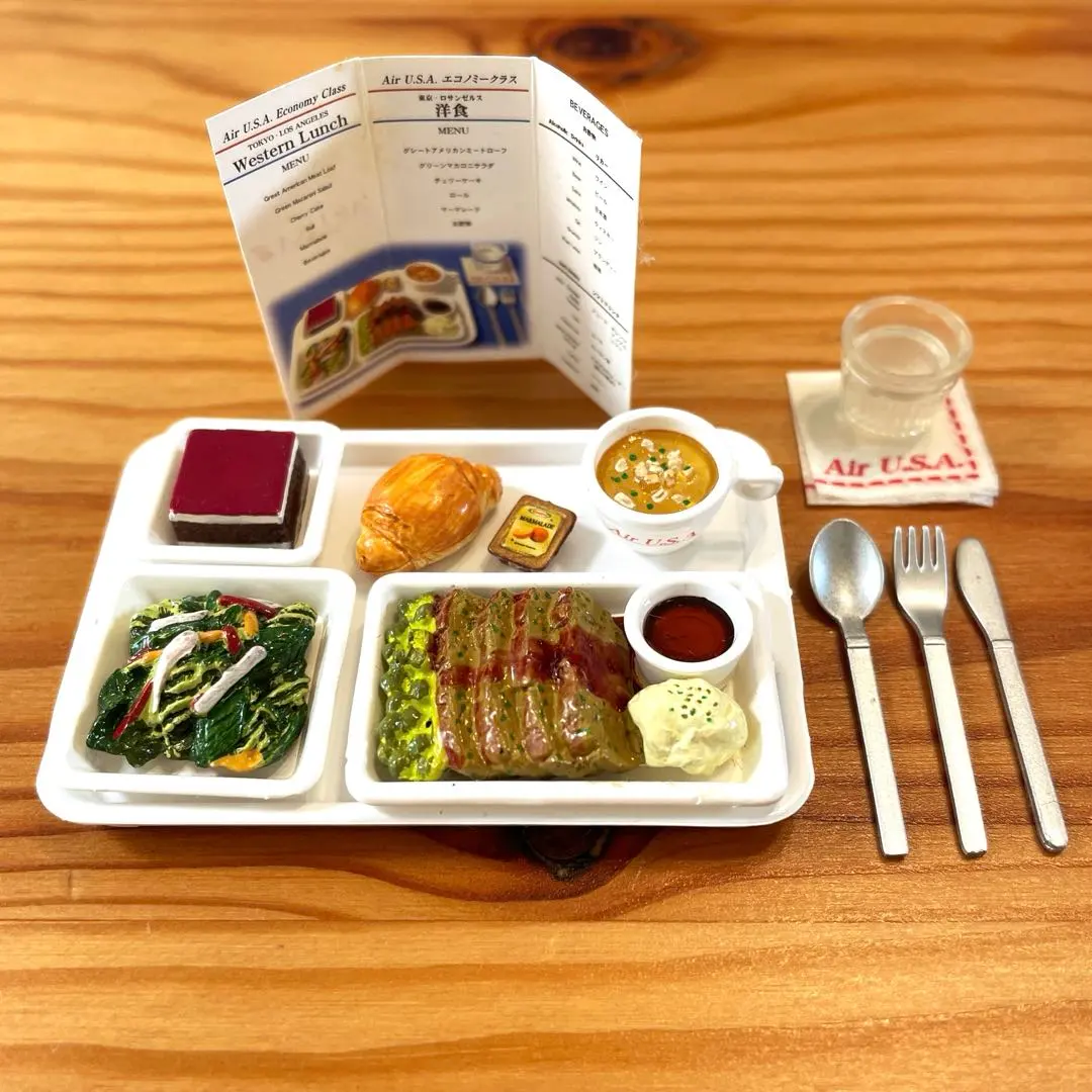 2026年最新】機内食トレーの人気アイテム - メルカリ