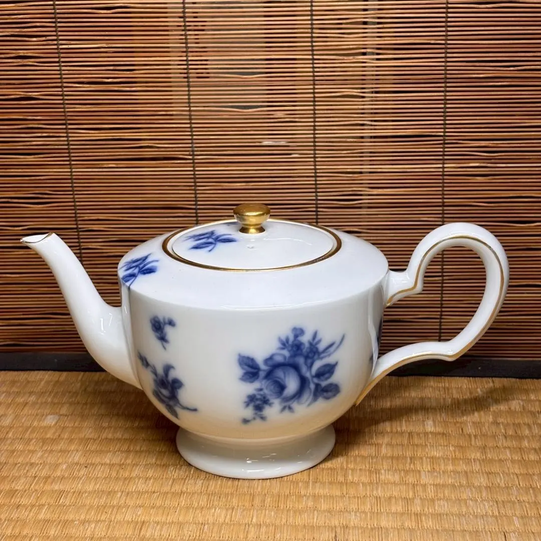 2026年最新】大倉陶園 ブルーローズ ポットの人気アイテム - メルカリ