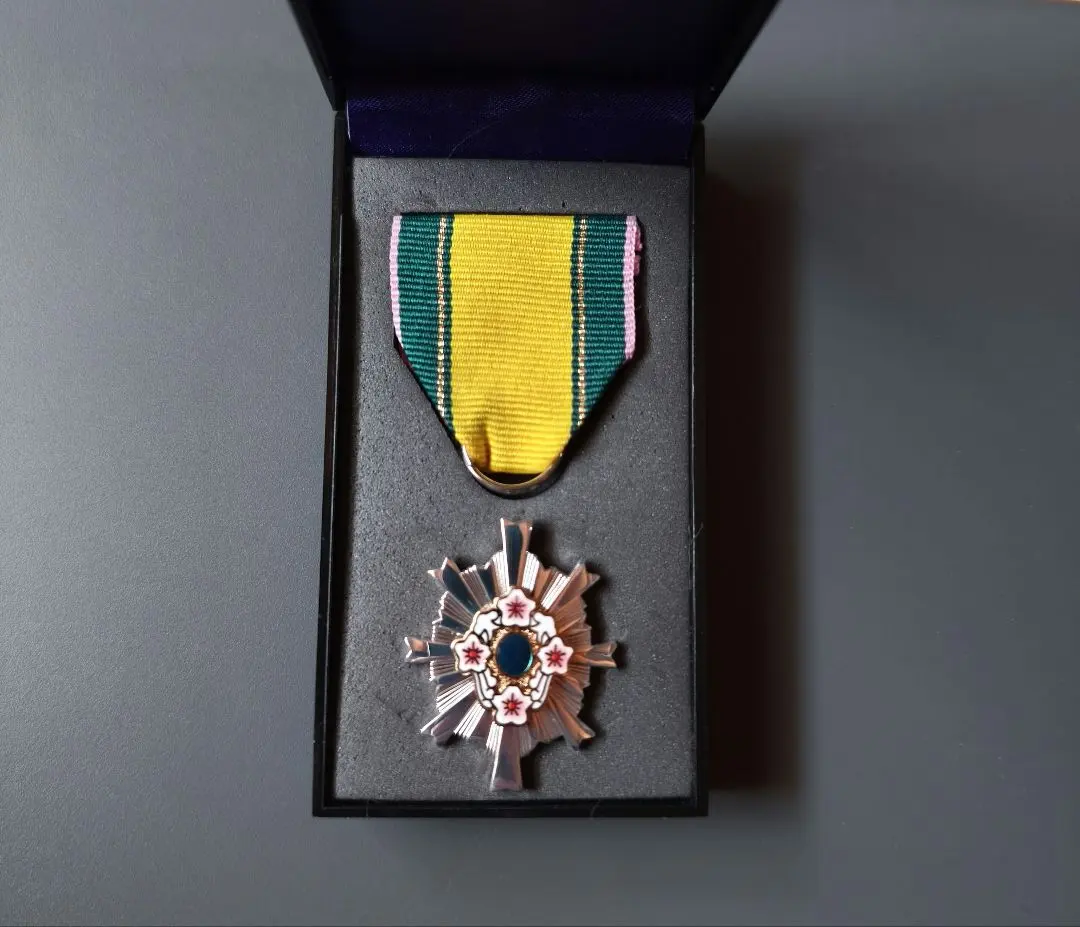 2026年最新】防衛功労章の人気アイテム - メルカリ