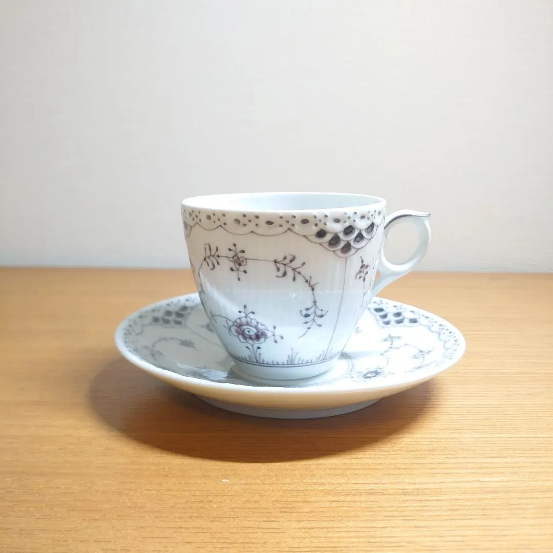 2026年最新】ロイヤルコペンハーゲン ブラックフルーテッドの人気