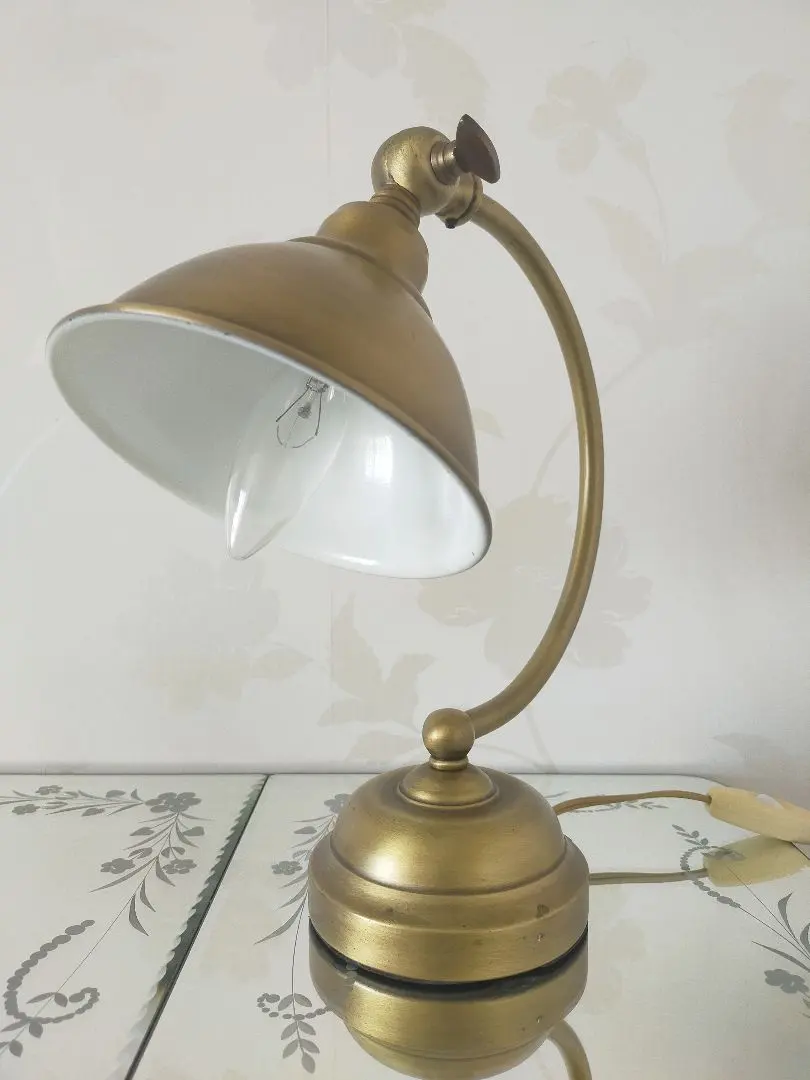 2026年最新】ローラアシュレイ テーブルライトの人気アイテム - メルカリ