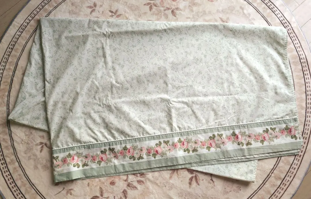 2026年最新】ローラアシュレイ マルチカバーの人気アイテム - メルカリ