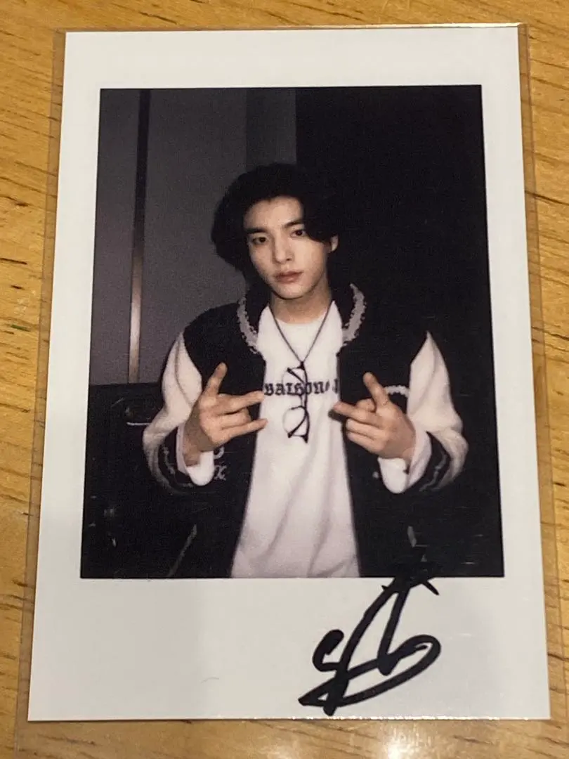 2026年最新】enhypen サイン ポラロイドの人気アイテム - メルカリ