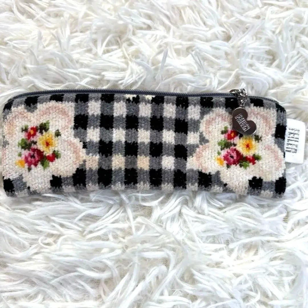 2026年最新】フェイラーヴィシーチェックの人気アイテム - メルカリ