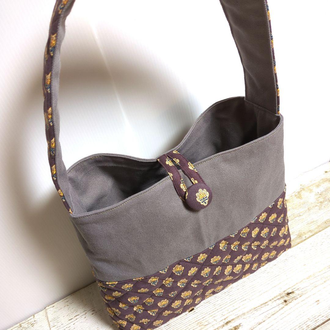 トートバッグ　ハンドメイド