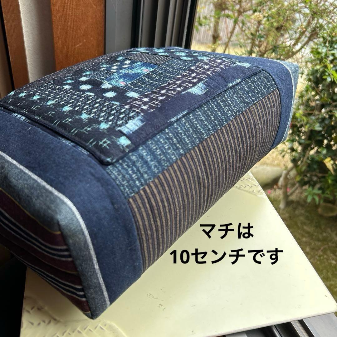 絣のパッチワーク大きながま口丸ショルダー (*´꒳`*)ショルダー紐とチャーム付