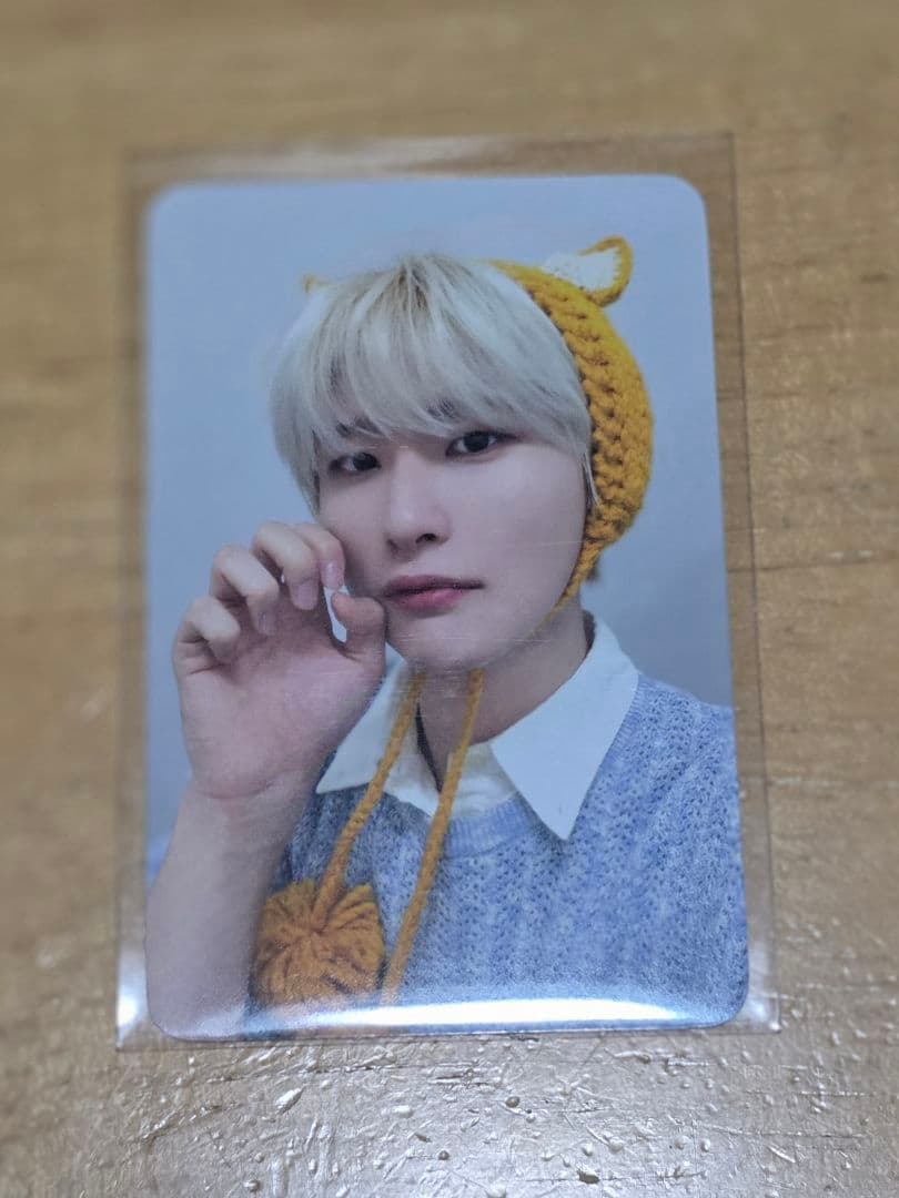 CRAVITY ウビン トレカ【ふわふわキツネver】 - メルカリ