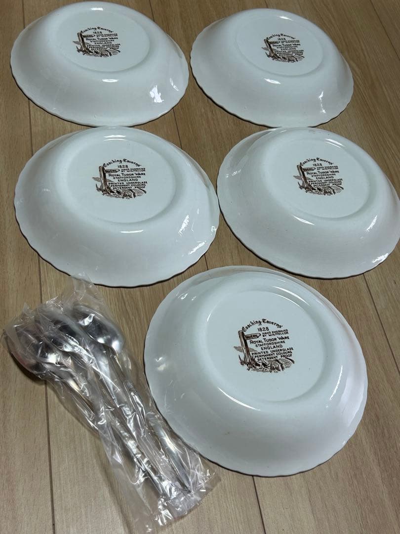 Royal Tudor Wareコーチングタバーン セット5絵皿 - メルカリ