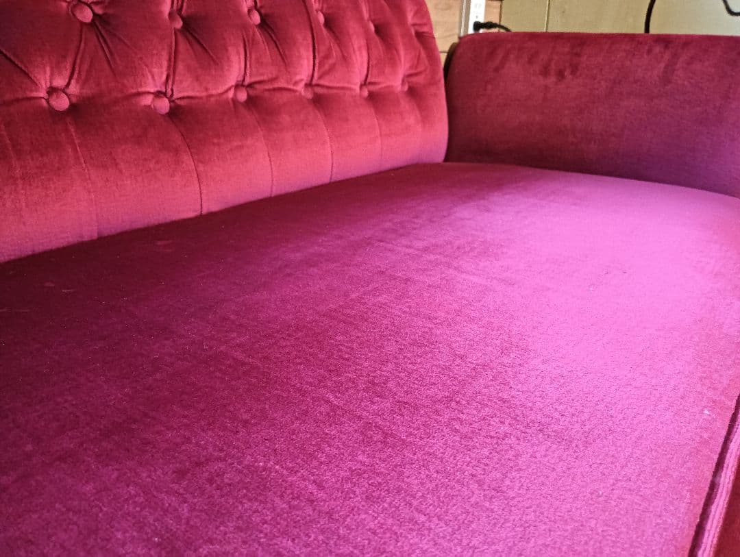 2-3人掛け　ワインレッド　ベルベットソファ　昭和ロマン